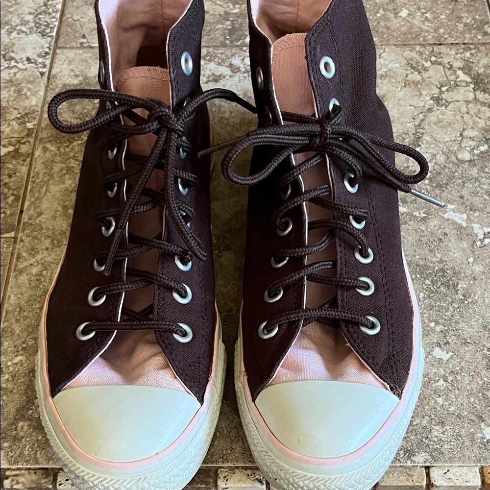 Converse All Star Brown High-Tops with Pink Lining . Unisex Men’s 8,Women’s 10.